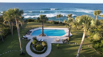 Luxury Villa Photo #4