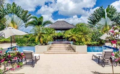 Luxury Villa Photo #3