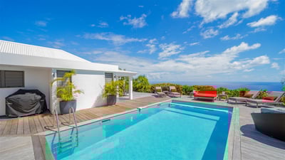 Luxury Villa Photo #3