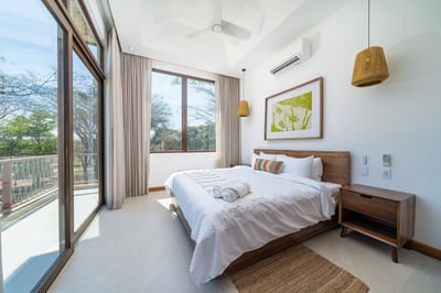 Luxury Villa Photo #32