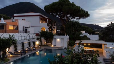 Luxury Villa Photo #65