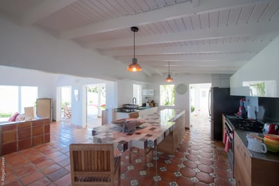 Luxury Villa Photo #8