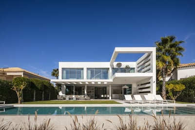 Luxury Villa Photo #2