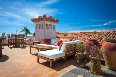 Luxury Villa Photo #7