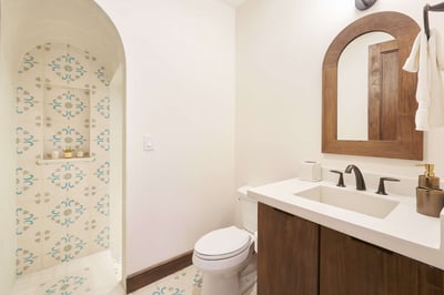 Luxury Villa Photo #15