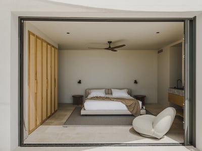 Luxury Villa Photo #26