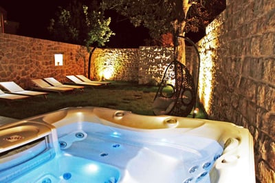 Luxury Villa Photo #7