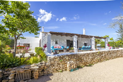 Luxury Villa Photo #2