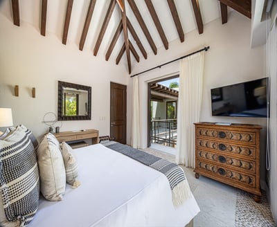 Luxury Villa Photo #60