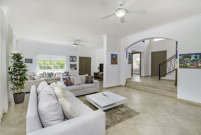 Luxury Villa Photo #36