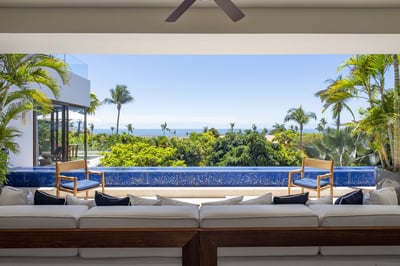 Luxury Villa Photo #8