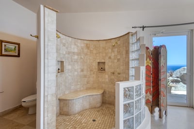 Luxury Villa Photo #44