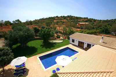 Luxury Villa Photo #6