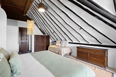 Luxury Villa Photo #58