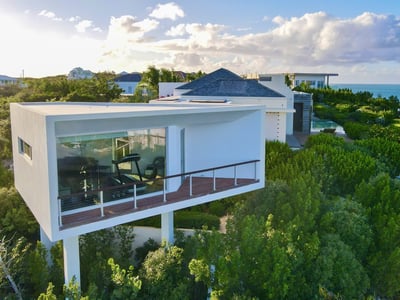 Luxury Villa Photo #11