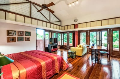Luxury Villa Photo #16