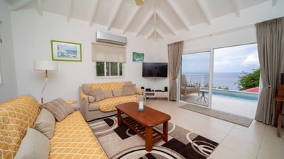 Luxury Villa Photo #10