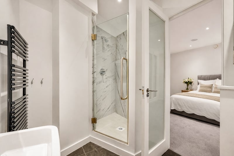Pindock Mews