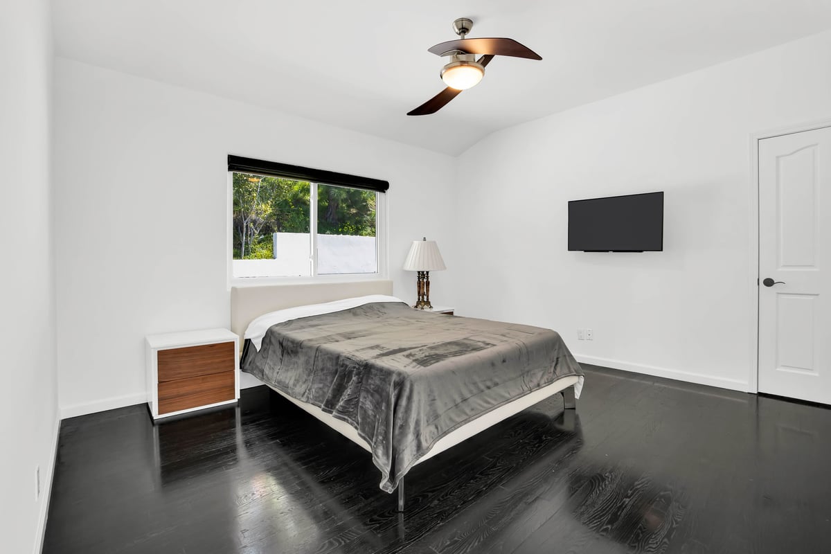 The Artist’s Summit