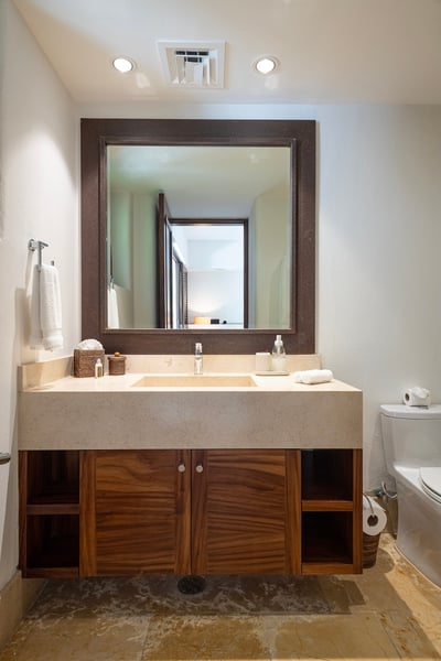 Luxury Villa Photo #32