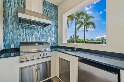 Luxury Villa Photo #11