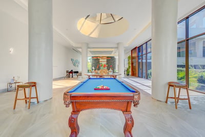 Luxury Villa Photo #16