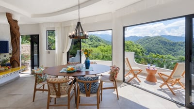 Luxury Villa Photo #20