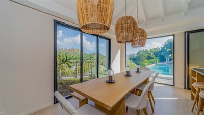 Luxury Villa Photo #31
