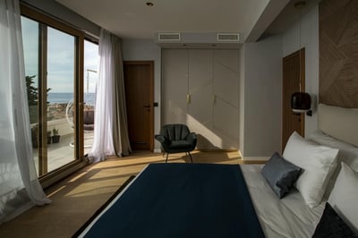 Luxury Villa Photo #51