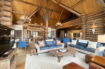 Luxury Villa Photo #6