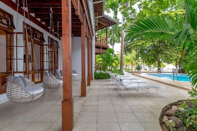 Luxury Villa Photo #6