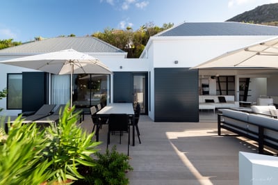 Pool & Terrace & Garden