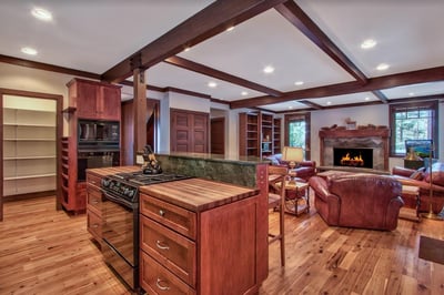 Luxury Villa Photo #3