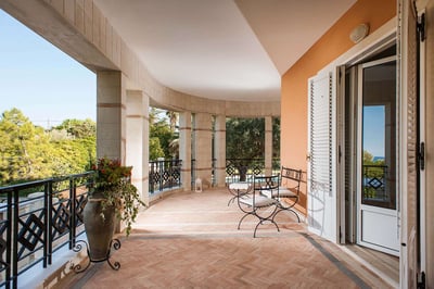 Luxury Villa Photo #8