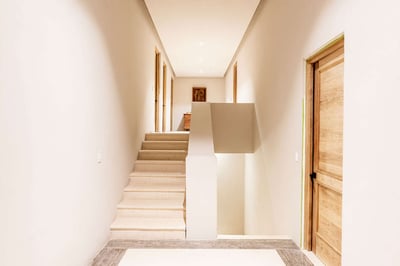 Luxury Villa Photo #25