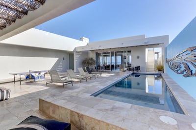 Luxury Villa Photo #10