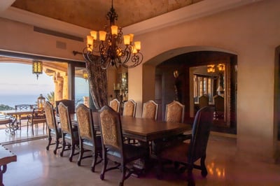 Luxury Villa Photo #15