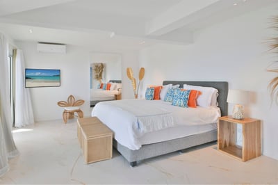 Luxury Villa Photo #60