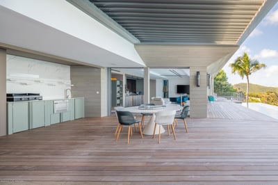 Luxury Villa Photo #11