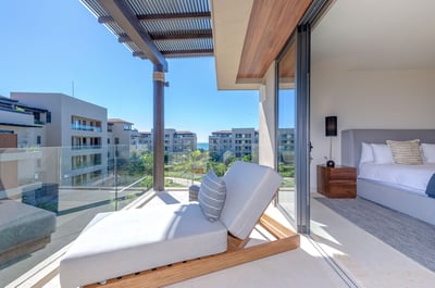 Luxury Villa Photo #23