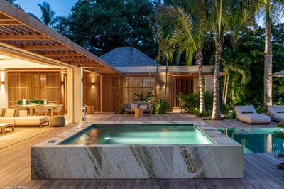 Luxury Villa Photo #6