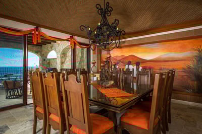 Luxury Villa Photo #11