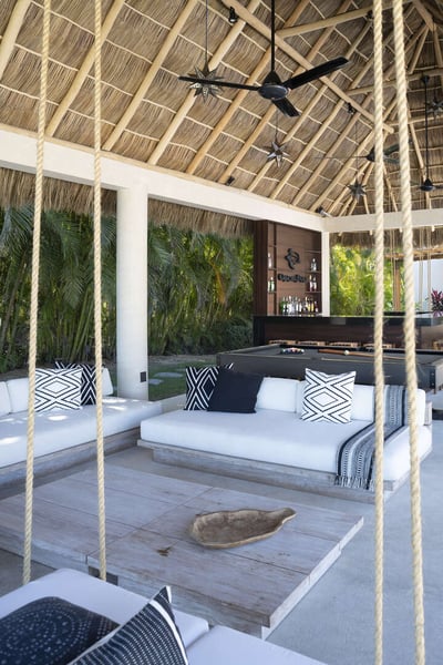 Luxury Villa Photo #10