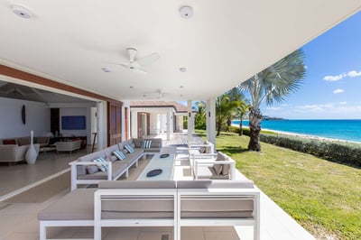 Luxury Villa Photo #14