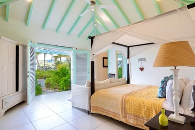Luxury Villa Photo #26