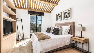 Luxury Villa Photo #14