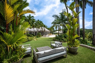 Luxury Villa Photo #4