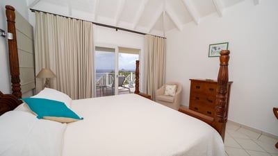Luxury Villa Photo #24