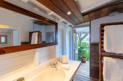 Luxury Villa Photo #34