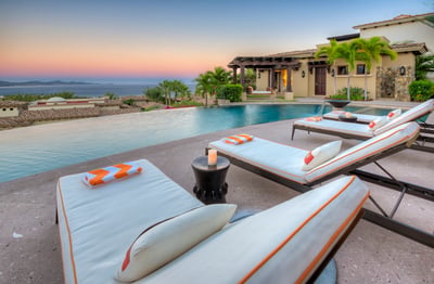 Luxury Villa Photo #6